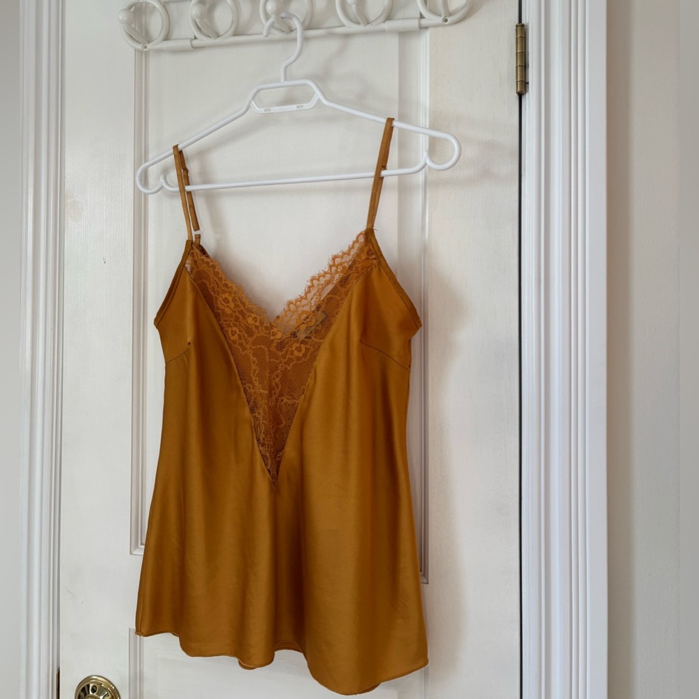 Elegant Gold Lace Chemise